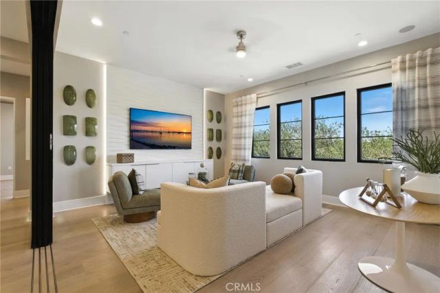 433 Narcissus, Irvine, CA 92602