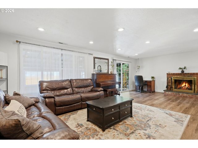 6215 Ne 102ND Ave, Vancouver, WA 98662
