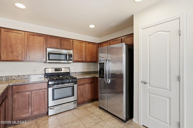 1337 W Vuelta del Yunque, Sahuarita, AZ 85629
