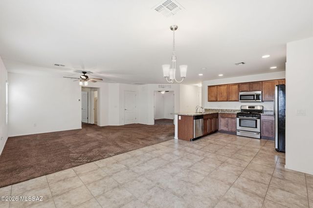 1337 W Vuelta del Yunque, Sahuarita, AZ 85629