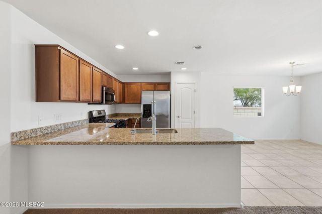 1337 W Vuelta del Yunque, Sahuarita, AZ 85629