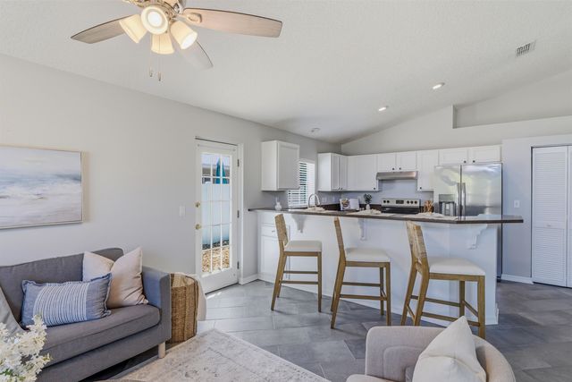 207 11Th St, St Augustine, FL 32080