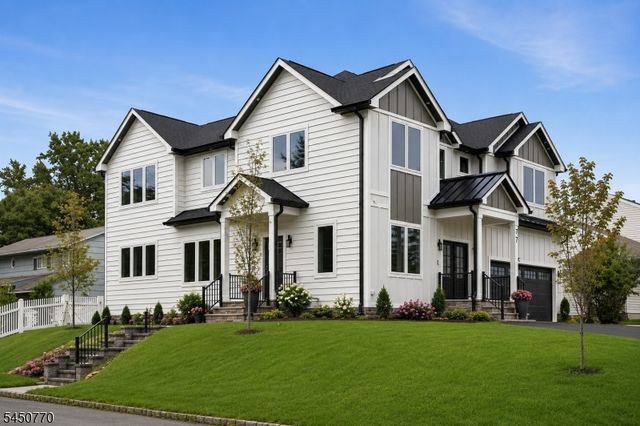 77 Elmwood Dr, Livingston Twp., NJ 07039