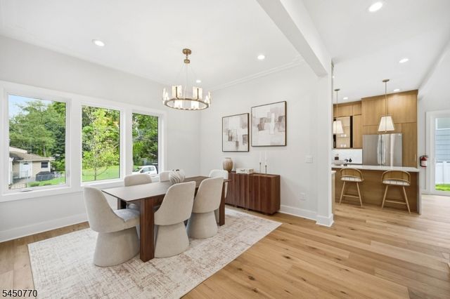 77 Elmwood Dr, Livingston Twp., NJ 07039