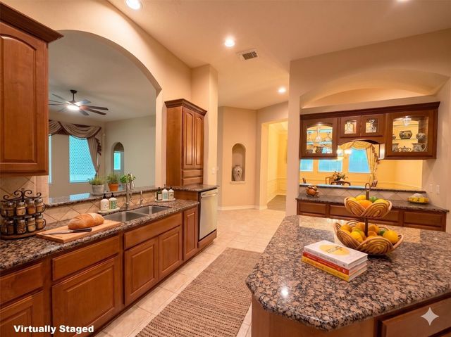 10327 Earlington Manor Drive, Spring, TX 77379