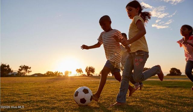 7 E Pioneer Way 150, Hampstead, NC 28443