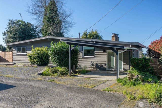 6502 21st Avenue NE, Tacoma, WA 98422
