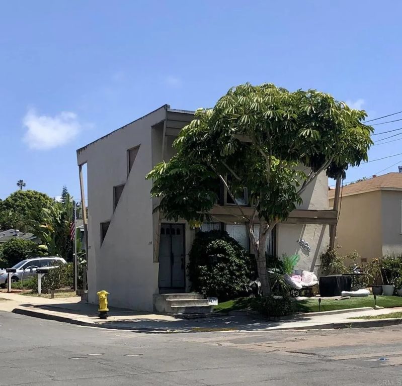 4597 Long Branch Avenue 2, San Diego, CA 92107