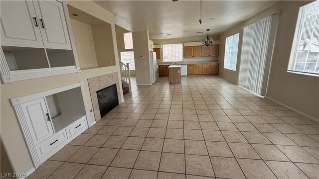 8101 YELLOW DAISY Avenue -, Las Vegas, NV 89147
