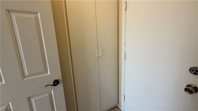 8101 YELLOW DAISY Avenue -, Las Vegas, NV 89147