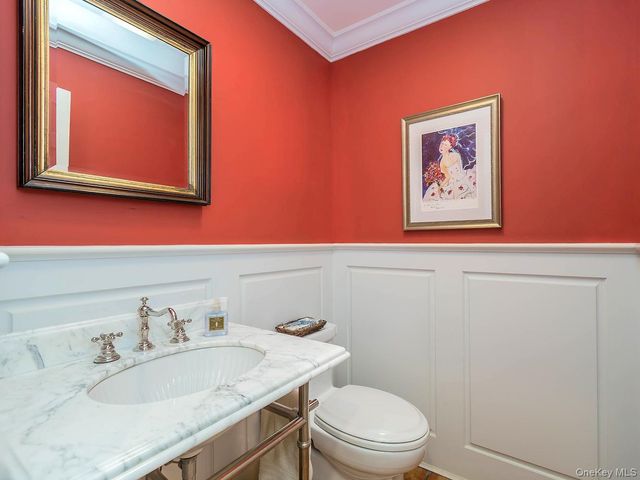 291 Prospect Avenue, Sea Cliff, NY 11579