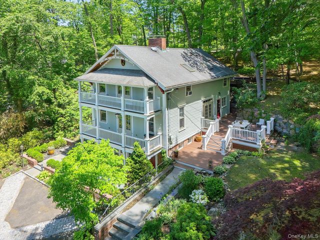 291 Prospect Avenue, Sea Cliff, NY 11579