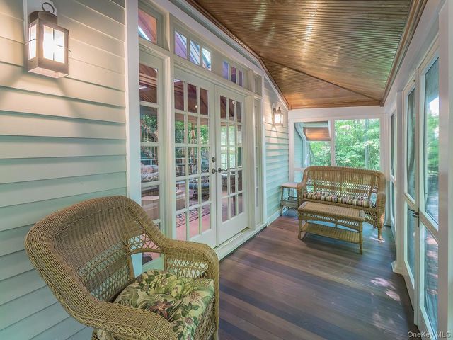 291 Prospect Avenue, Sea Cliff, NY 11579