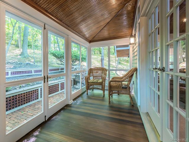 291 Prospect Avenue, Sea Cliff, NY 11579