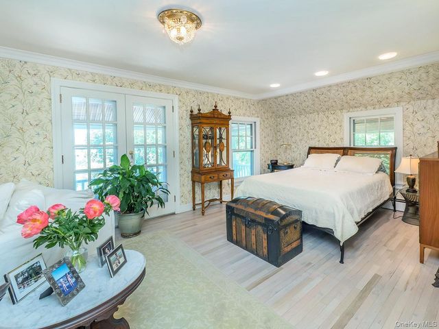 291 Prospect Avenue, Sea Cliff, NY 11579