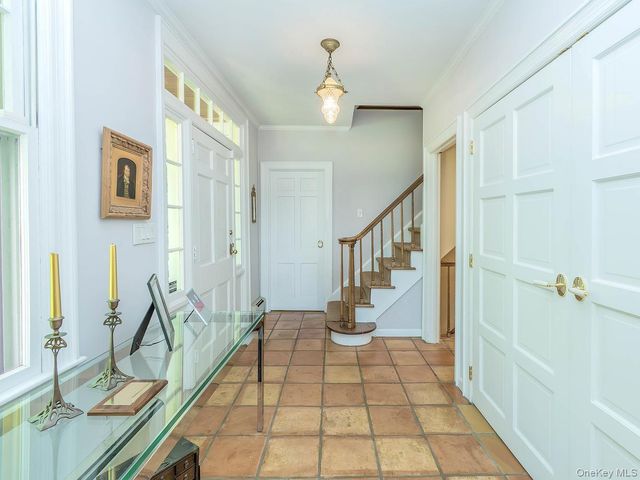 291 Prospect Avenue, Sea Cliff, NY 11579
