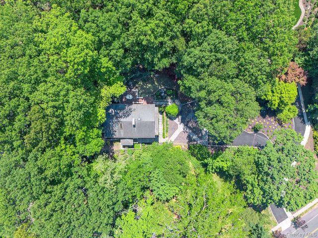 291 Prospect Avenue, Sea Cliff, NY 11579