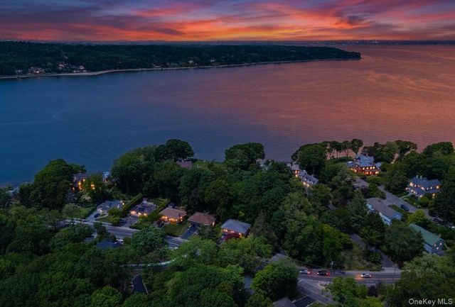 291 Prospect Avenue, Sea Cliff, NY 11579