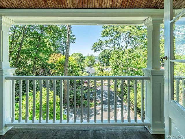 291 Prospect Avenue, Sea Cliff, NY 11579