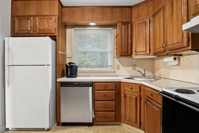 2702 PECKSNIFF RD, Wilmington, DE 19808