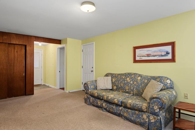 2702 PECKSNIFF RD, Wilmington, DE 19808
