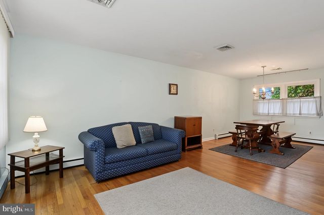 2702 PECKSNIFF RD, Wilmington, DE 19808