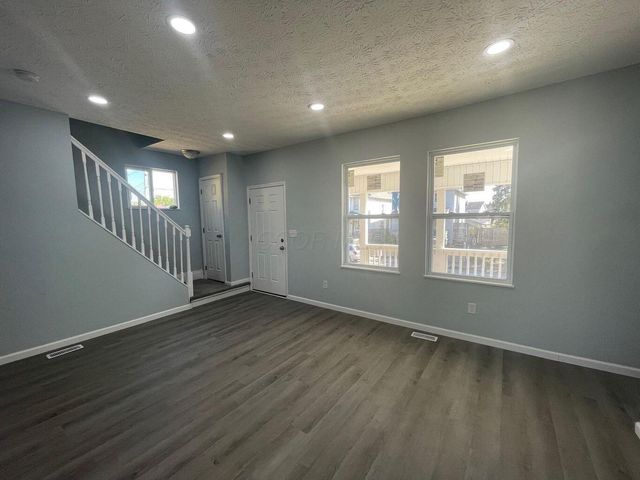 1440 Mount Vernon Avenue, Columbus, OH 43203