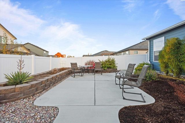 4712 W Coyote St, Moses Lake, WA 98837