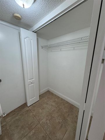 4205 N UNIVERSITY Drive 107, Sunrise, FL 33351