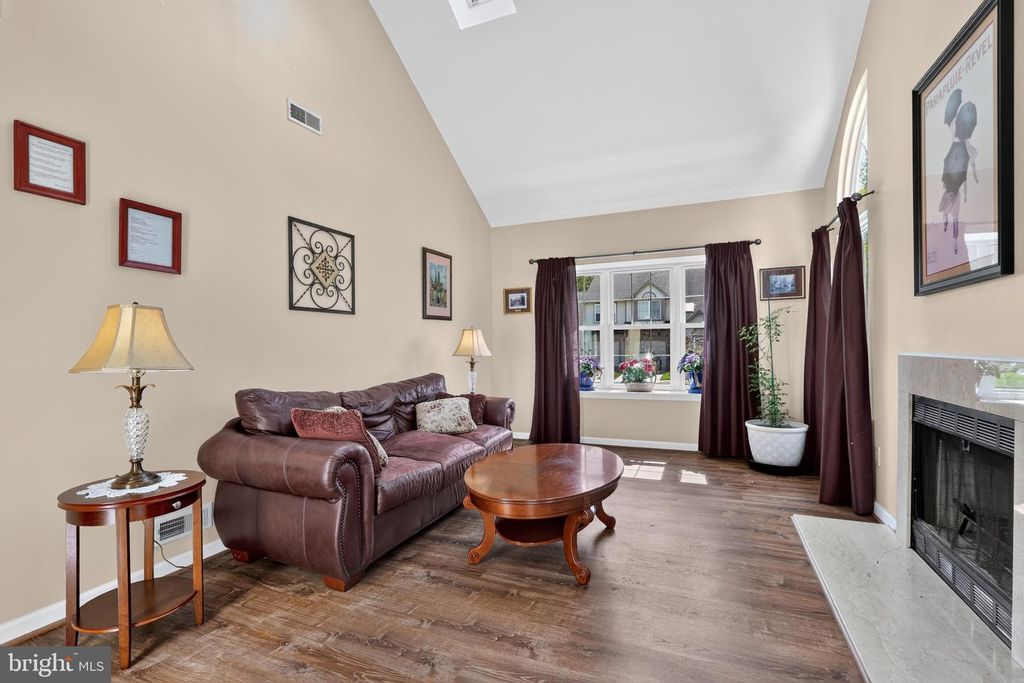 14 SANDHURST DR, MOUNT LAUREL, NJ 08054 — photo 5
