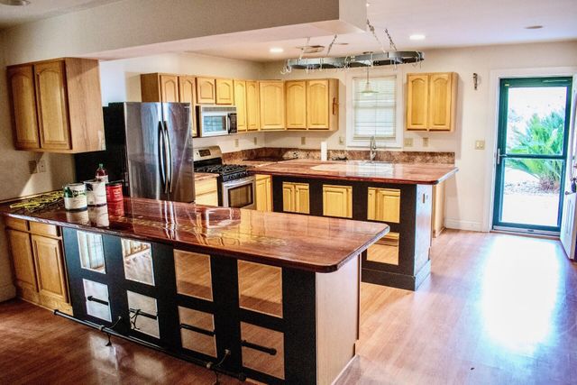 120 E Colpat Street, Summerville, SC 29485