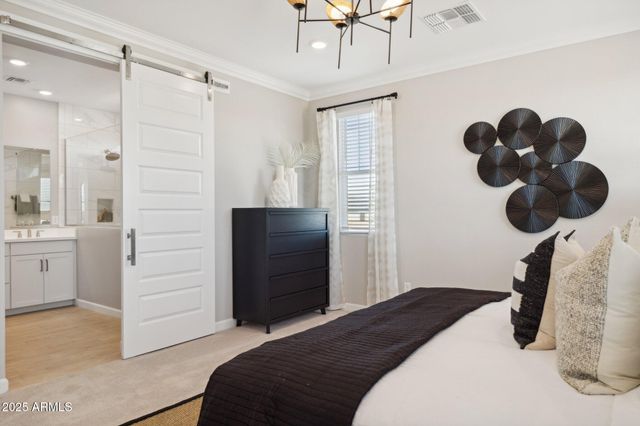 5870 E ZACHARY Drive, Phoenix, AZ 85054