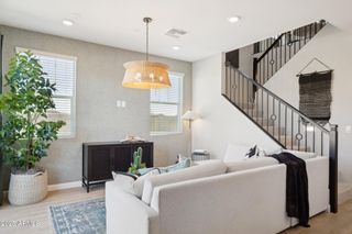 5870 E ZACHARY Drive, Phoenix, AZ 85054