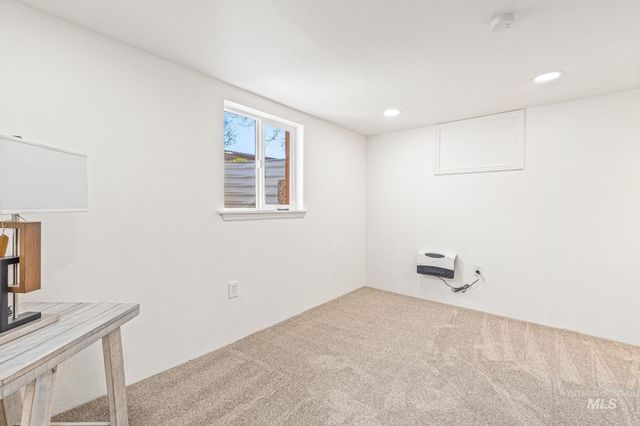 4723 W Morris Hill Rd, Boise, ID 83706