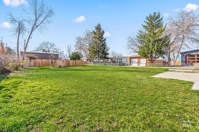 4723 W Morris Hill Rd, Boise, ID 83706