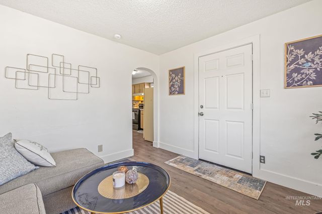 4723 W Morris Hill Rd, Boise, ID 83706