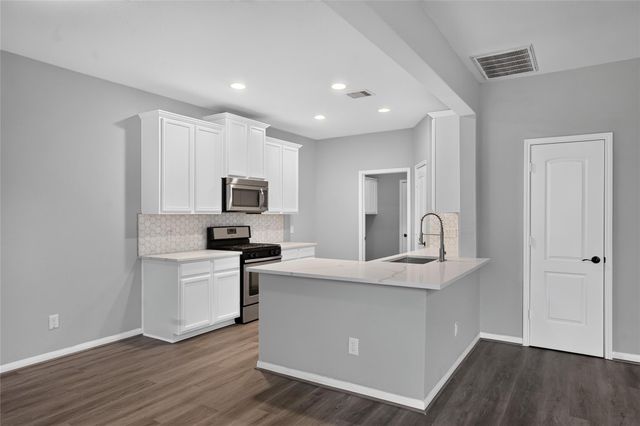 7611 Dragon Pearls Lane, Conroe, TX 77304