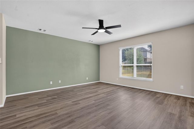 7611 Dragon Pearls Lane, Conroe, TX 77304