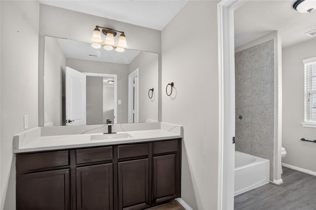 7611 Dragon Pearls Lane, Conroe, TX 77304