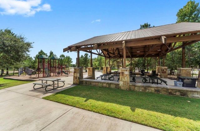 7611 Dragon Pearls Lane, Conroe, TX 77304
