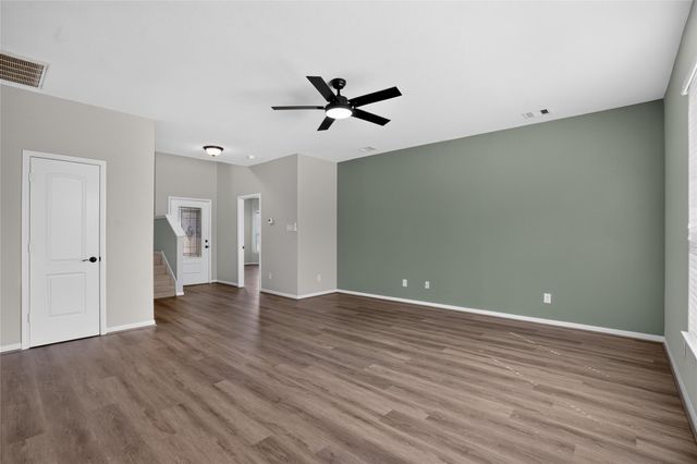 7611 Dragon Pearls Lane, Conroe, TX 77304