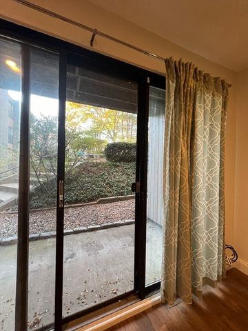 44 Shrewsbury Green Dr B, Shrewsbury, MA 01545