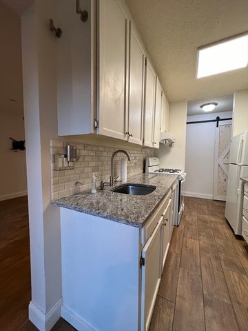 44 Shrewsbury Green Dr B, Shrewsbury, MA 01545