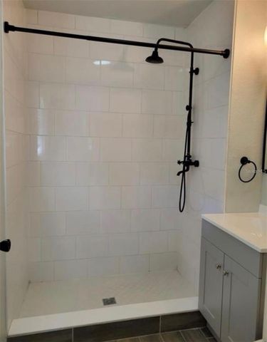 330 20TH AVENUE S, St Petersburg, FL 33705