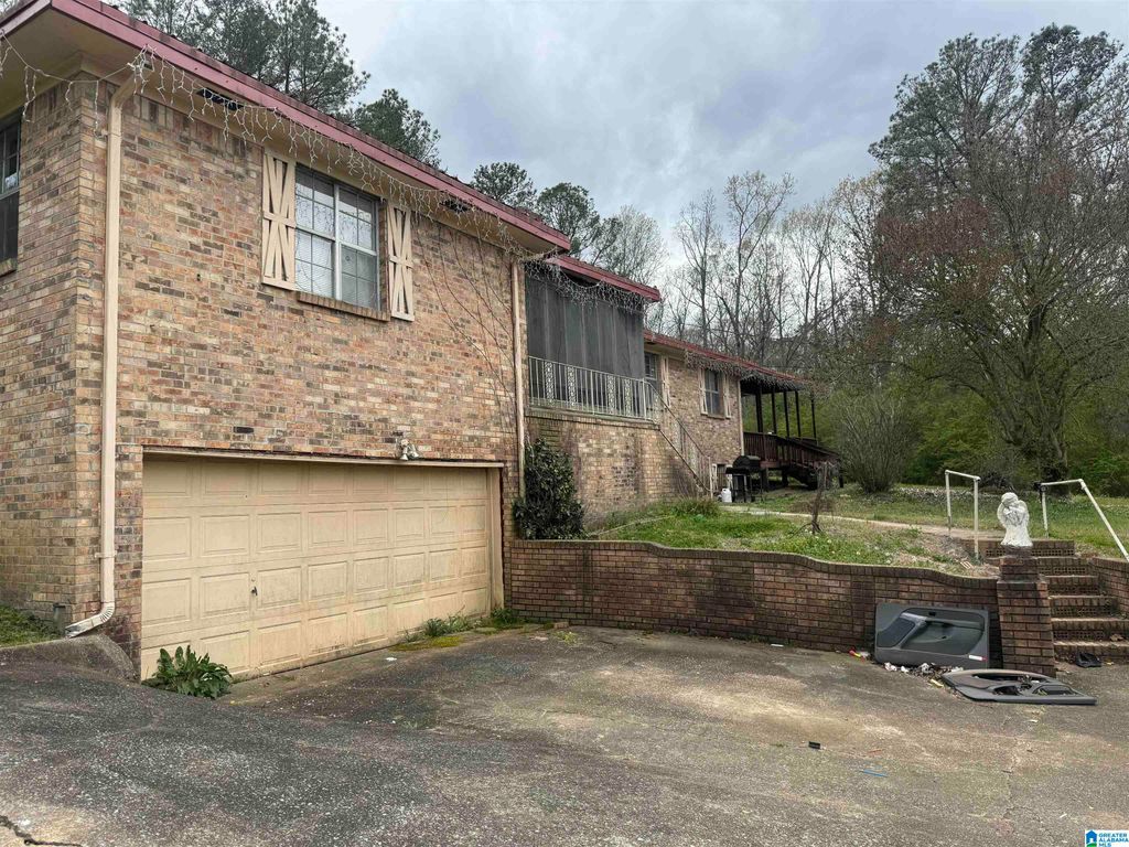 1001 26TH STREET, Jasper, AL 35501