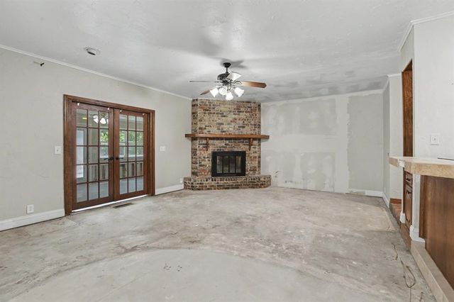 2724 Persimmon Creek Drive, Edmond, OK 73013