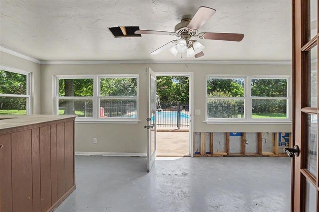 2724 Persimmon Creek Drive, Edmond, OK 73013