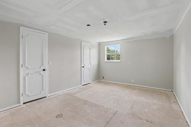 2724 Persimmon Creek Drive, Edmond, OK 73013