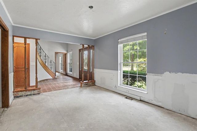 2724 Persimmon Creek Drive, Edmond, OK 73013