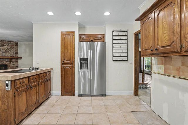 2724 Persimmon Creek Drive, Edmond, OK 73013